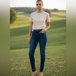 Joe's Skinny Booty Fit Jeans - Size 26